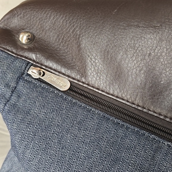 THIRTY-ONE Suite Success Tote in Navy Tweed with Brown Accents - Picture 13 of 17